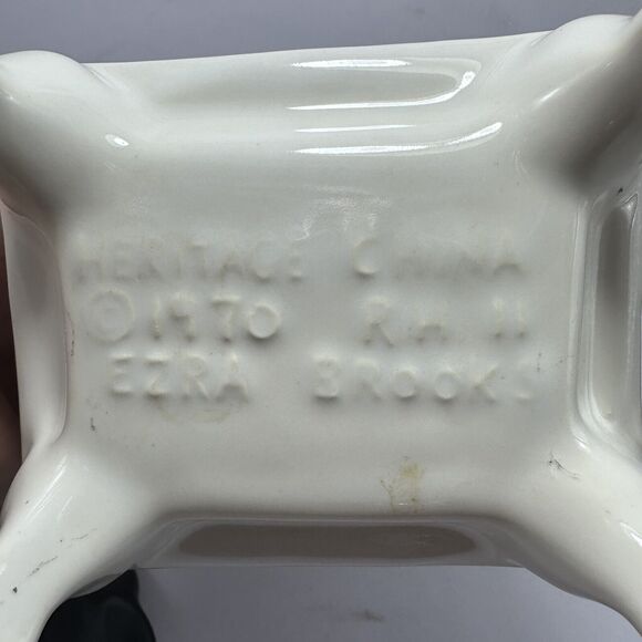 Ezra Brooks‎ Victrola Phonograph VTG Decanter EMPTY 24K Gold Hand Painted 70s - Picture 14 of 16